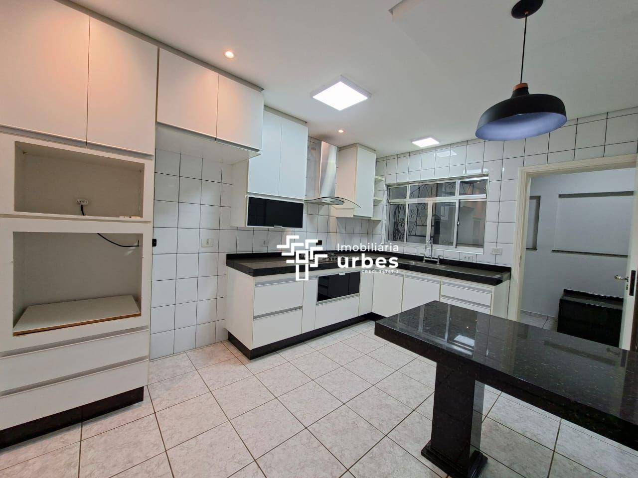 Casa, 3 quartos, 287 m² - Foto 1