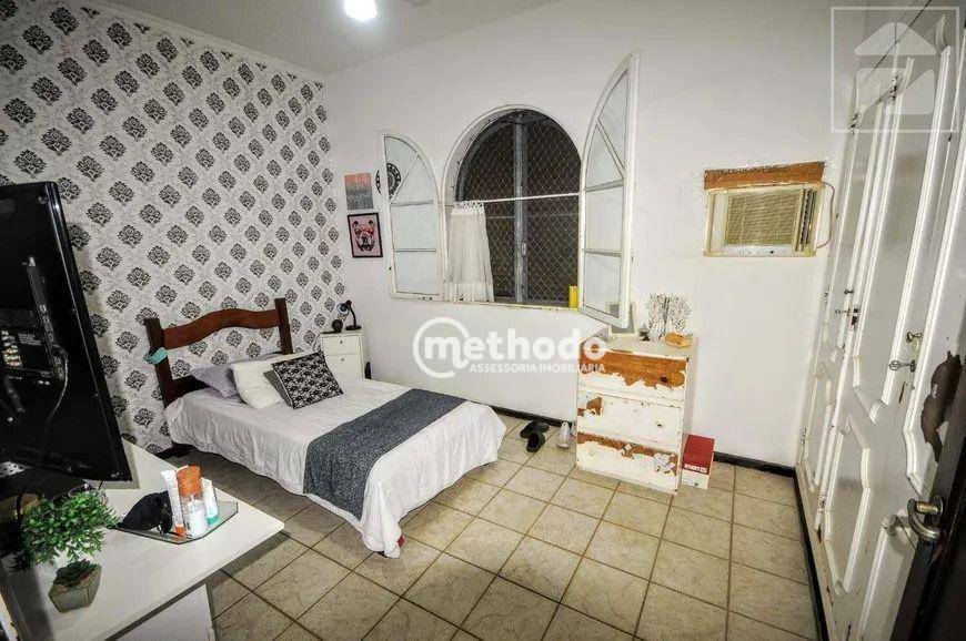 Casa à venda com 6 quartos, 700m² - Foto 9