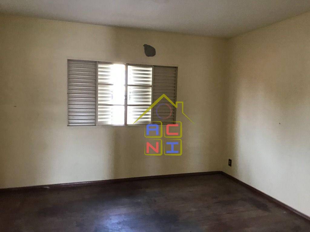 Sobrado à venda com 4 quartos, 300m² - Foto 21