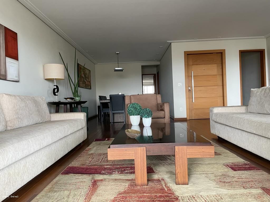 Apartamento à venda com 3 quartos, 262m² - Foto 2