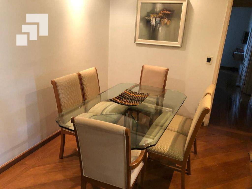 Apartamento à venda com 3 quartos, 130m² - Foto 2