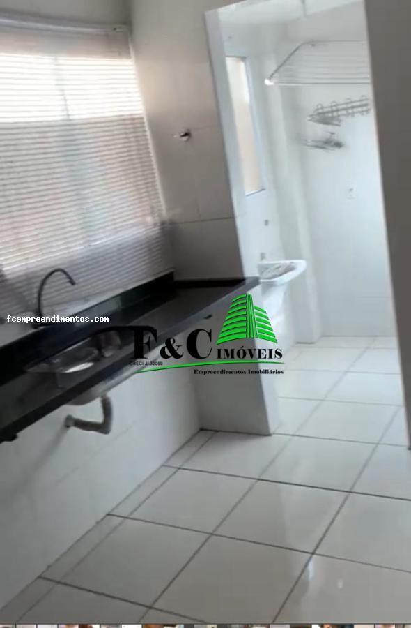 Apartamento à venda com 2 quartos, 66m² - Foto 3