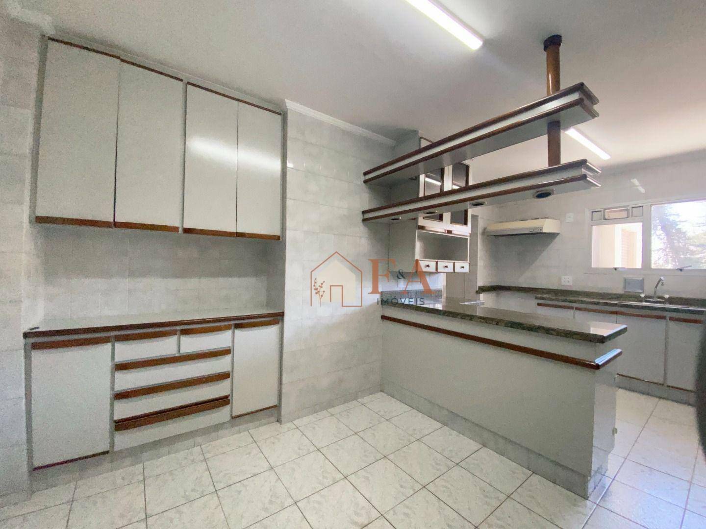 Apartamento à venda com 3 quartos, 173m² - Foto 9