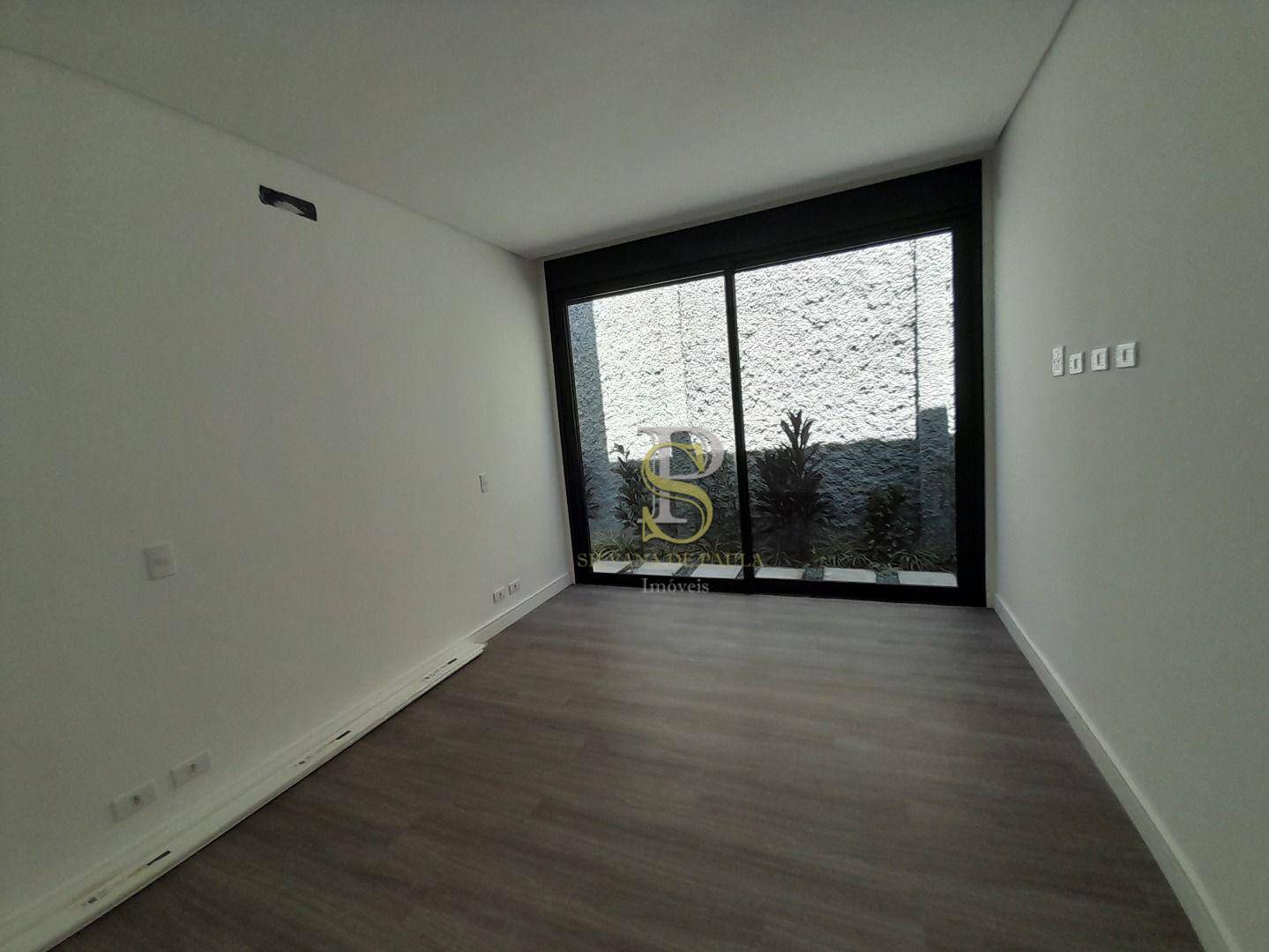 Casa à venda com 3 quartos, 235m² - Foto 12