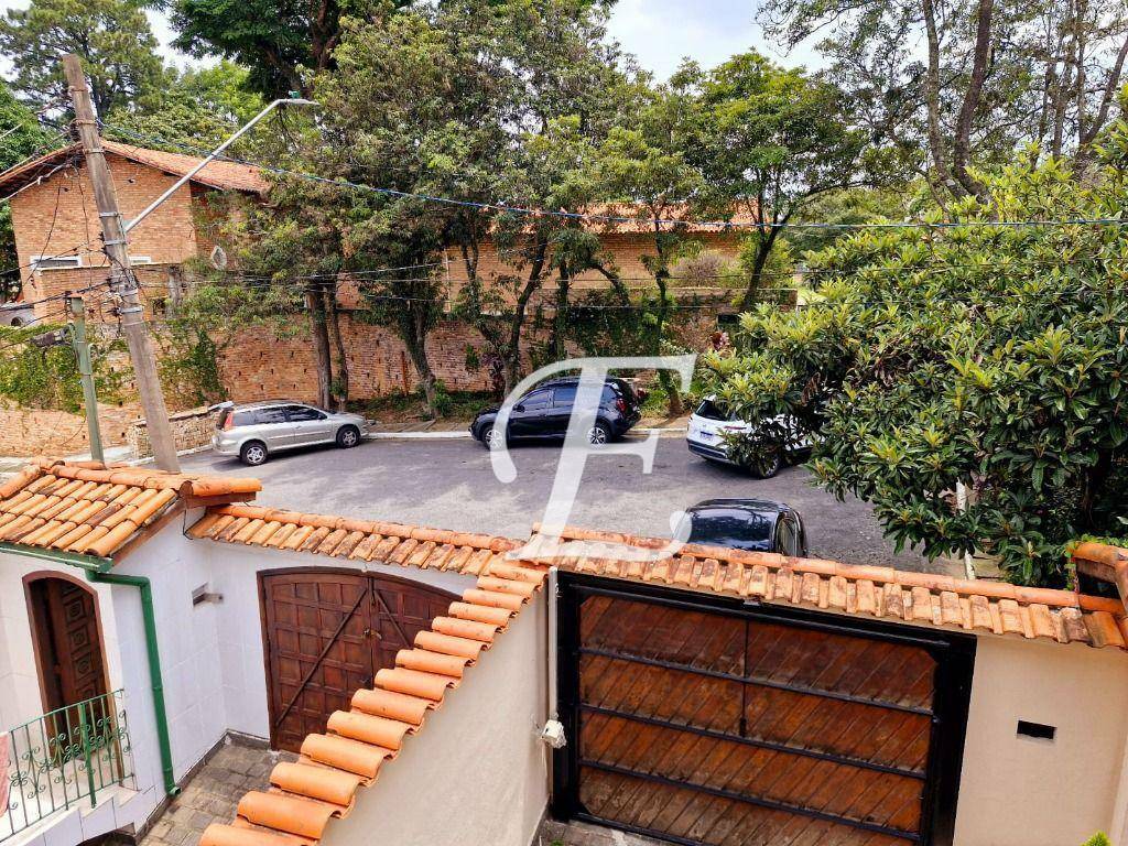 Sobrado à venda com 3 quartos, 211m² - Foto 4