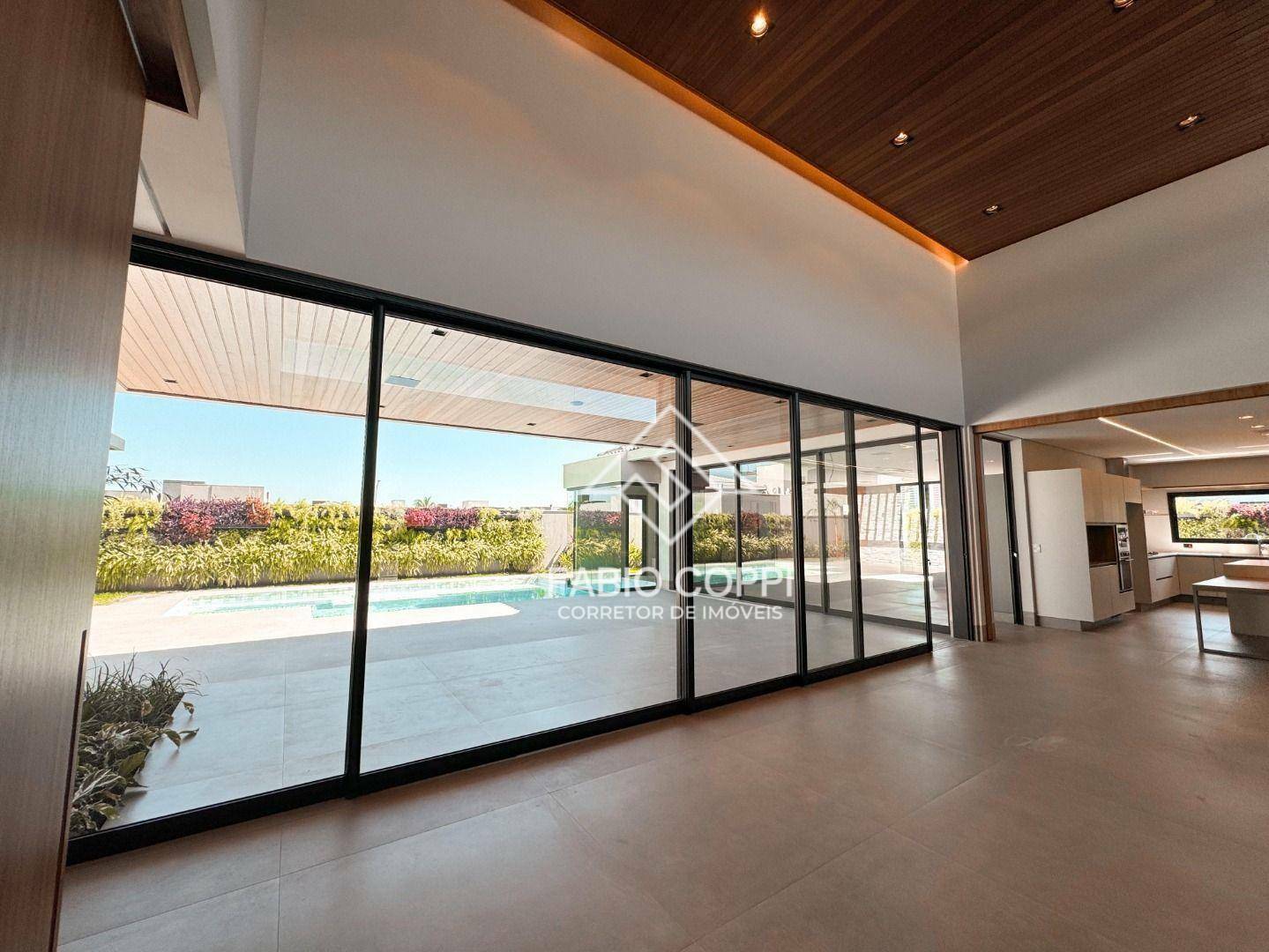 Casa de Condomínio à venda com 4 quartos, 505m² - Foto 3