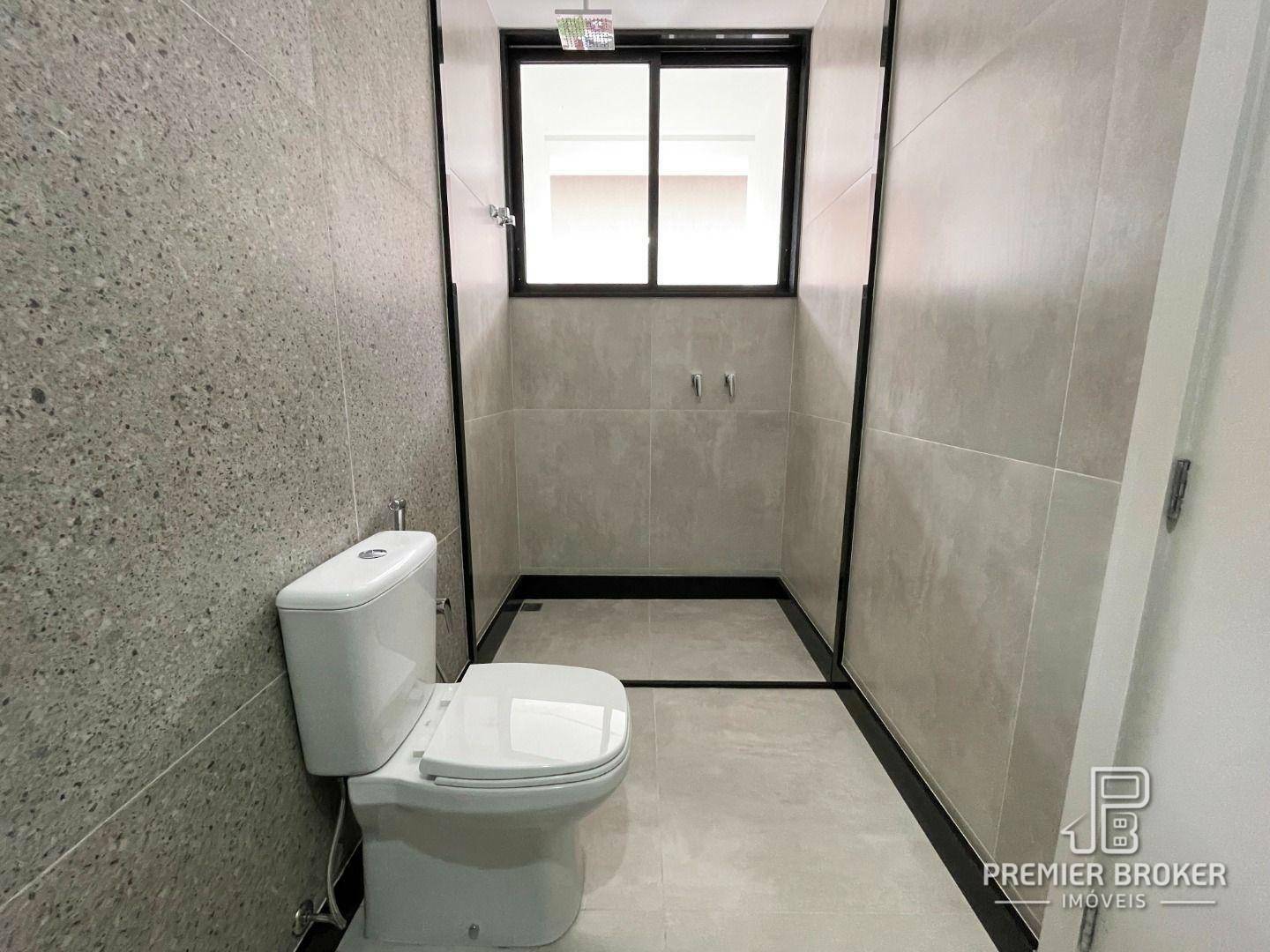 Casa de Condomínio à venda com 4 quartos, 330m² - Foto 42