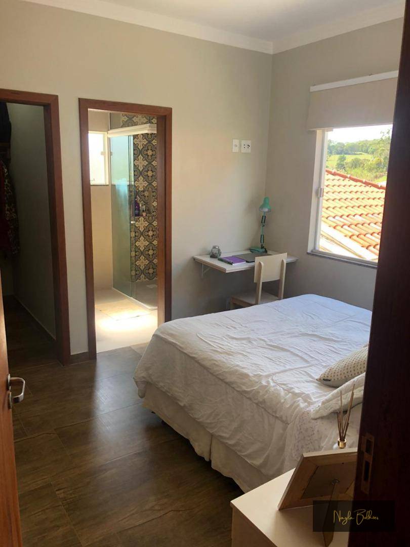 Casa à venda com 4 quartos, 370m² - Foto 26