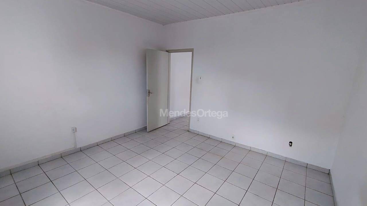 Casa à venda com 3 quartos, 143m² - Foto 9