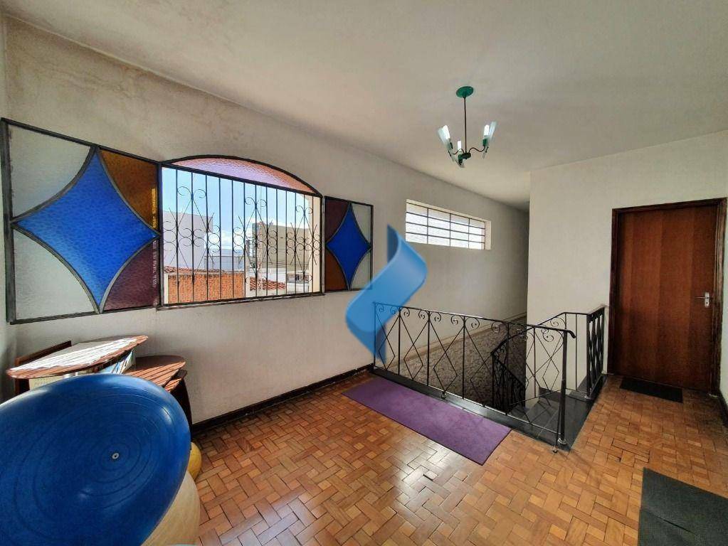 Casa à venda e aluguel com 4 quartos, 286m² - Foto 12