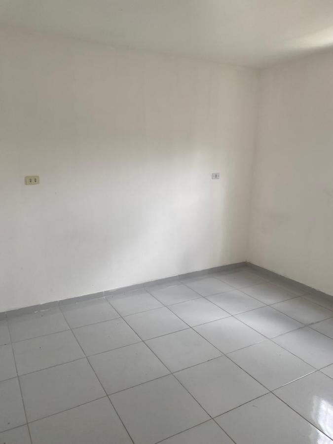 Casa para alugar com 2 quartos, 200m² - Foto 8