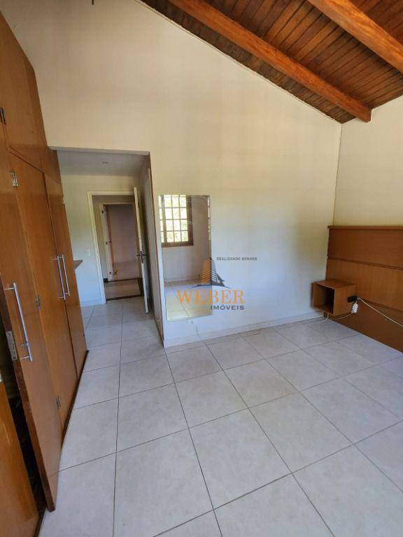 Sobrado à venda com 6 quartos, 240m² - Foto 13