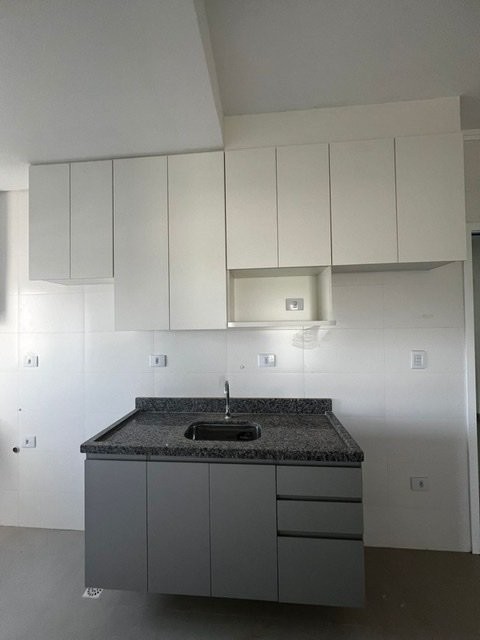 Apartamento para alugar com 2 quartos, 50m² - Foto 2