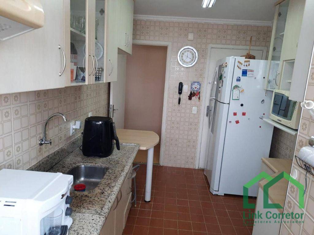 Apartamento à venda com 2 quartos, 67m² - Foto 4