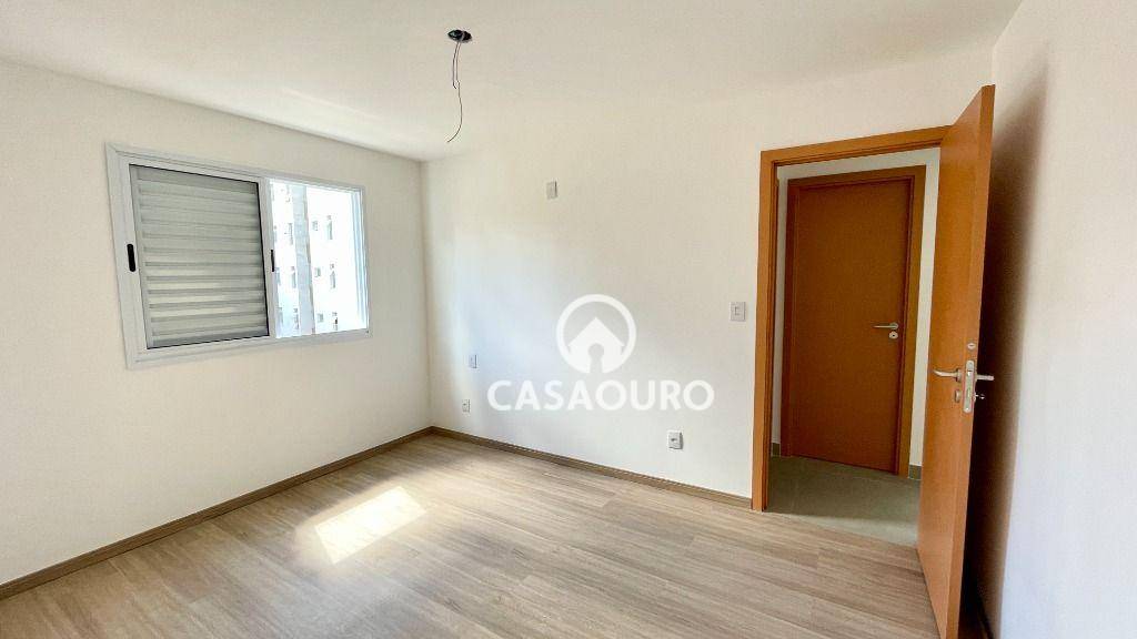 Apartamento à venda com 2 quartos, 62m² - Foto 16