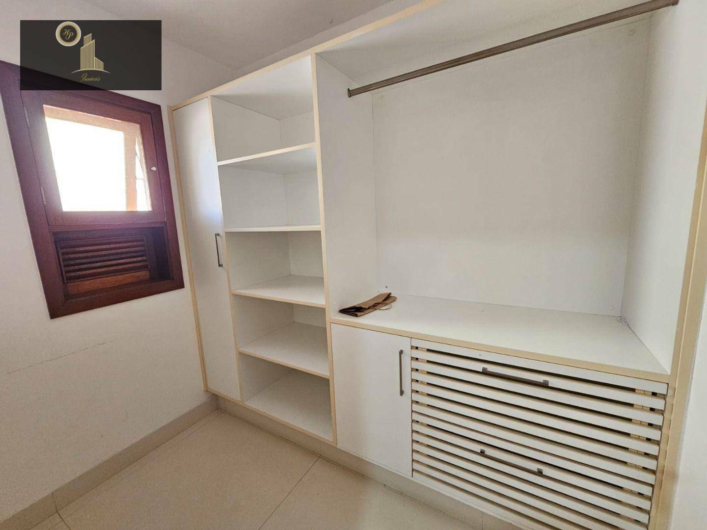 Casa de Condomínio à venda com 4 quartos, 450m² - Foto 17