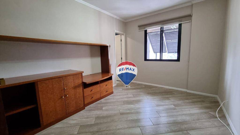 Apartamento à venda com 3 quartos, 207m² - Foto 29