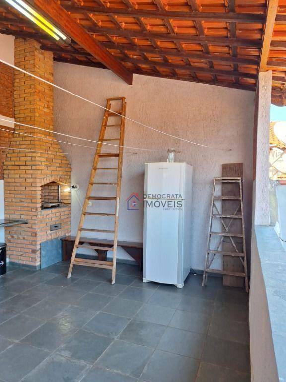 Casa à venda com 3 quartos, 156m² - Foto 18