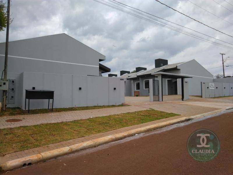 Casa à venda com 2 quartos, 46m² - Foto 4