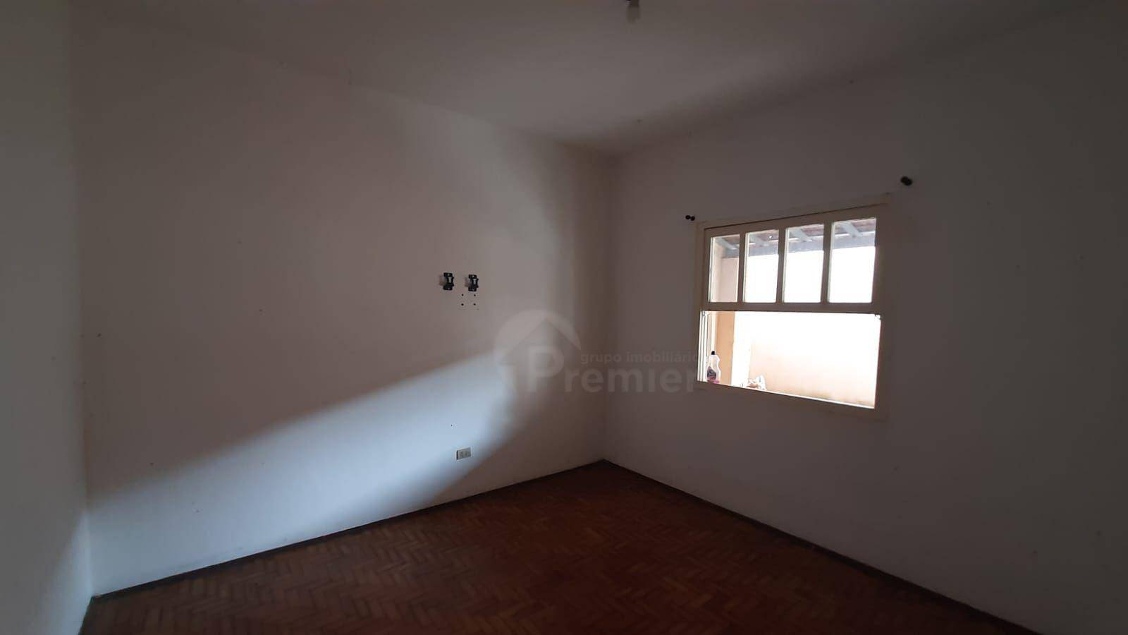 Casa à venda com 2 quartos, 150m² - Foto 25