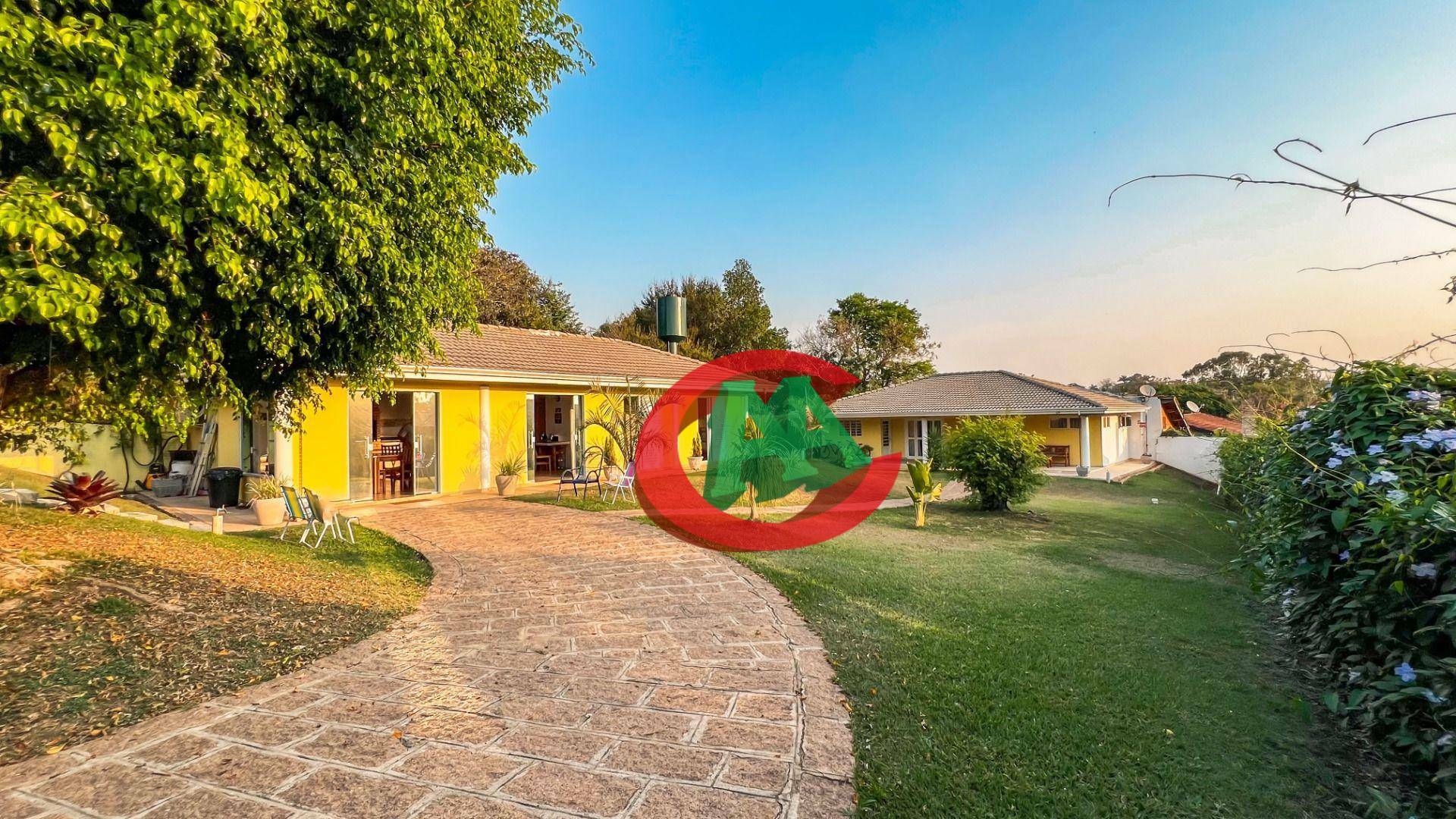 Chácara, 3 quartos, 1500 m² - Foto 1