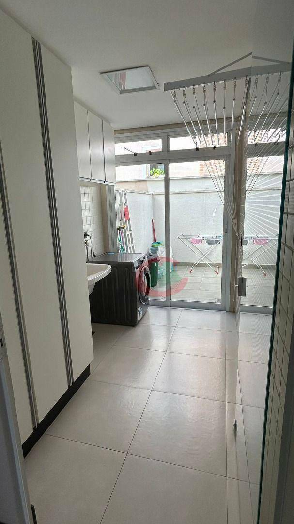 Sobrado à venda com 4 quartos, 250m² - Foto 9