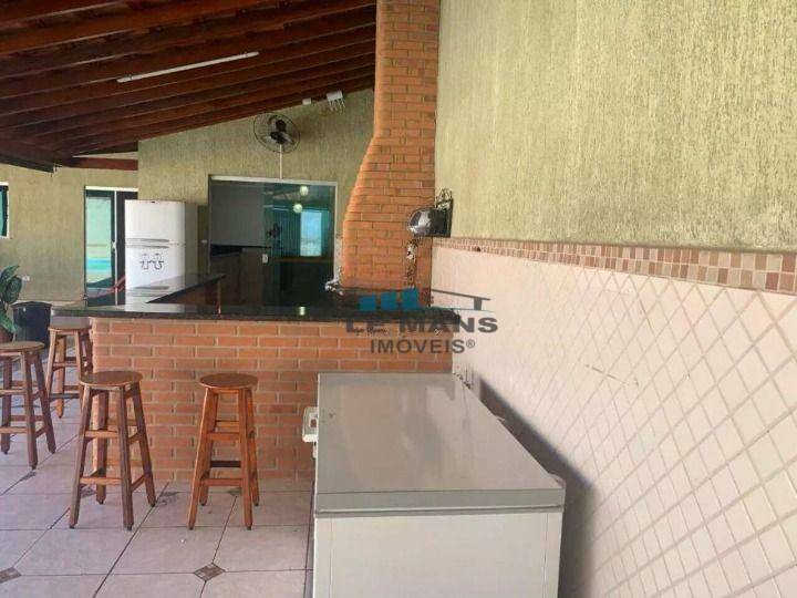 Casa à venda e aluguel com 2 quartos, 240m² - Foto 4