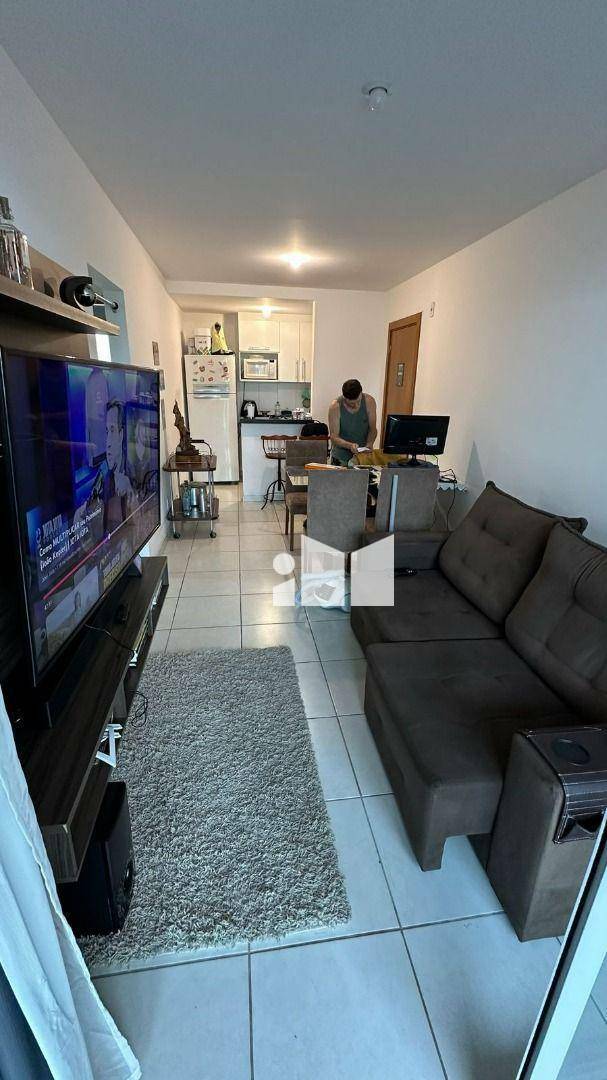 Apartamento à venda com 2 quartos, 65m² - Foto 6