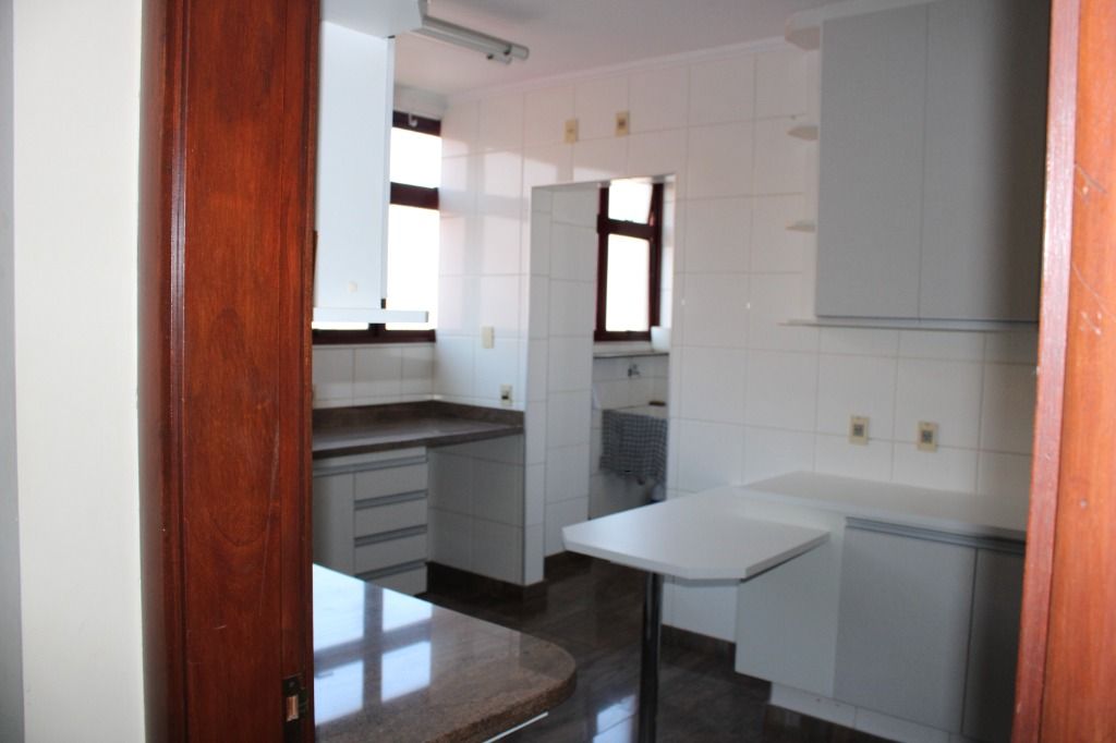 Apartamento à venda com 4 quartos, 340m² - Foto 30