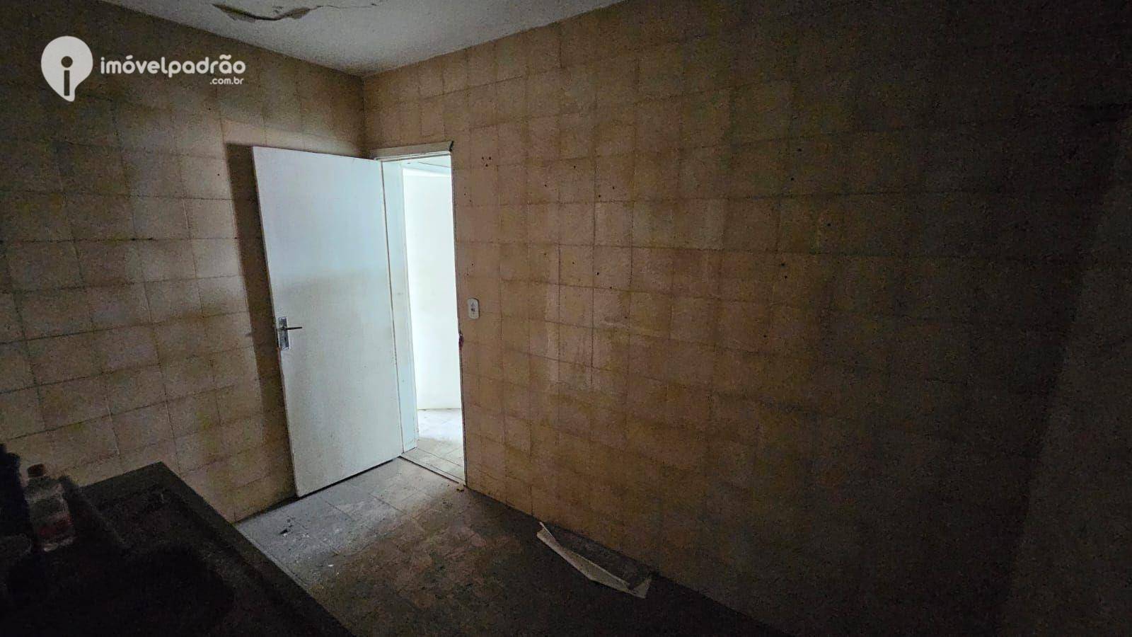 Apartamento à venda com 2 quartos, 68m² - Foto 7