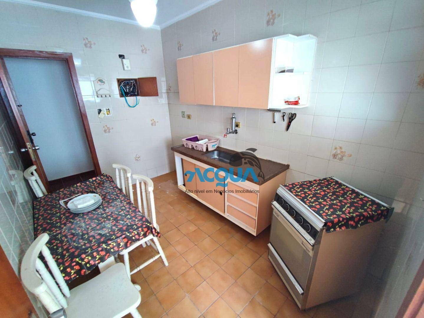 Apartamento à venda com 2 quartos, 79m² - Foto 3