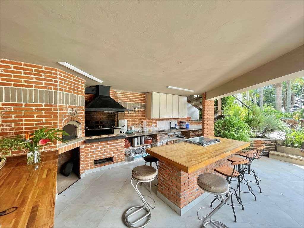 Casa de Condomínio à venda e aluguel com 5 quartos, 850m² - Foto 41