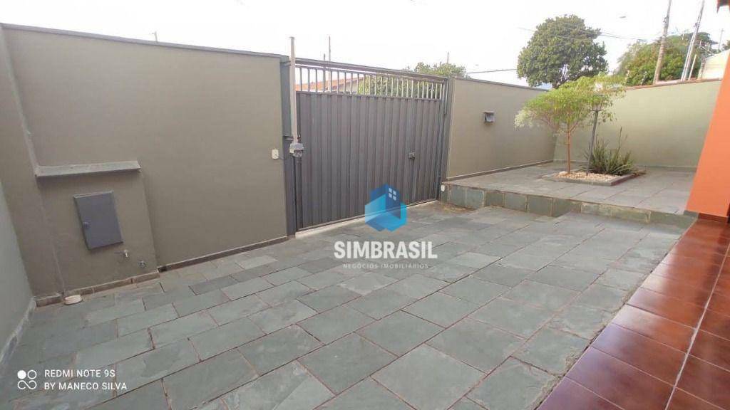 Casa à venda com 3 quartos, 180m² - Foto 3