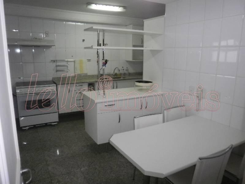 Apartamento para alugar com 3 quartos, 130m² - Foto 17