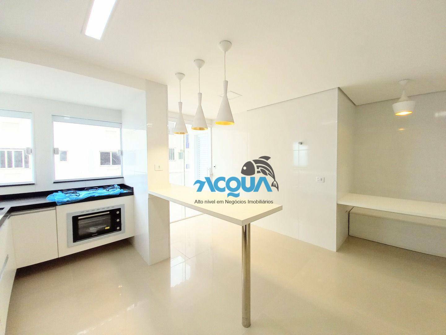 Apartamento à venda com 3 quartos, 300m² - Foto 4