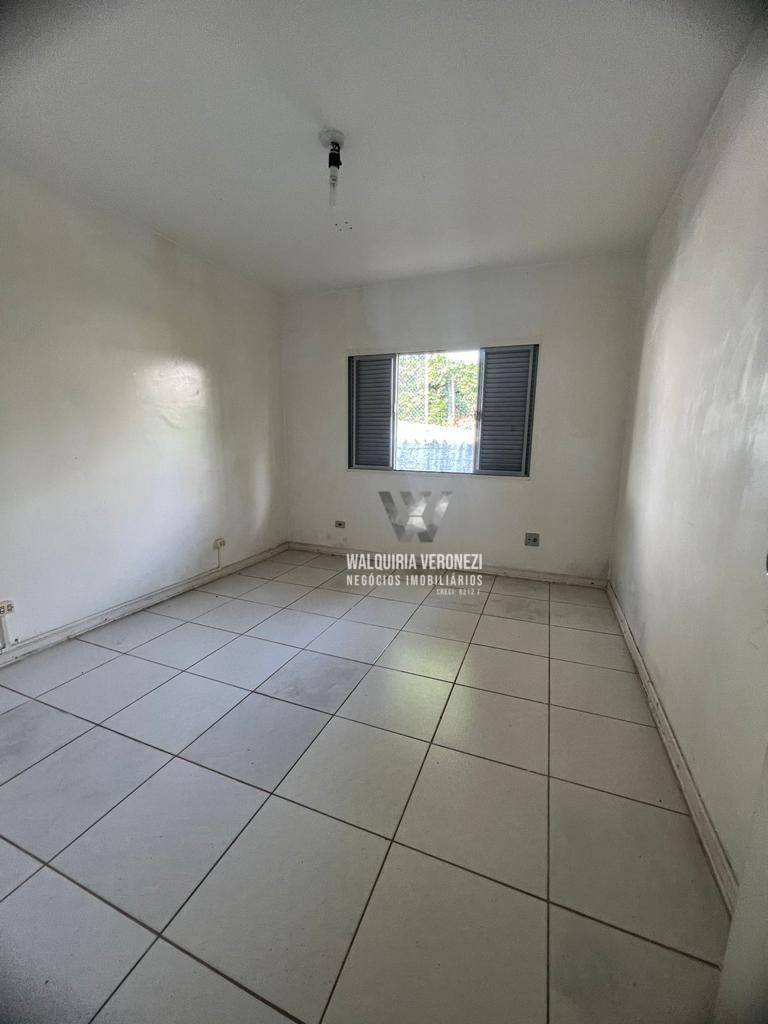 Casa à venda com 6 quartos, 329m² - Foto 11