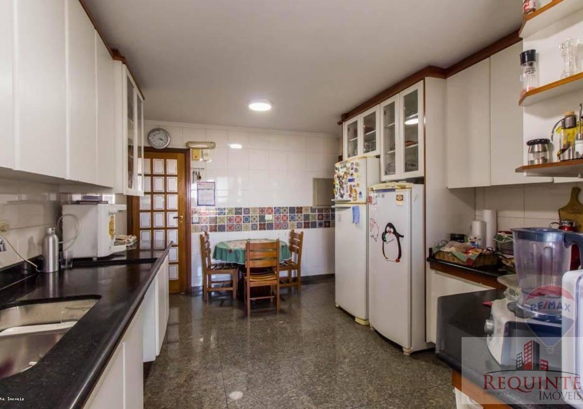 Apartamento à venda com 4 quartos, 167m² - Foto 24