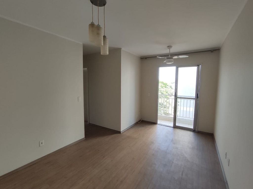 Apartamento à venda com 3 quartos, 63m² - Foto 2