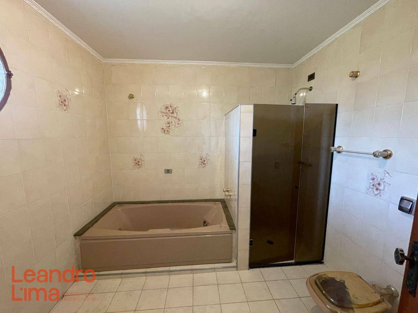 Casa à venda com 4 quartos, 350m² - Foto 24