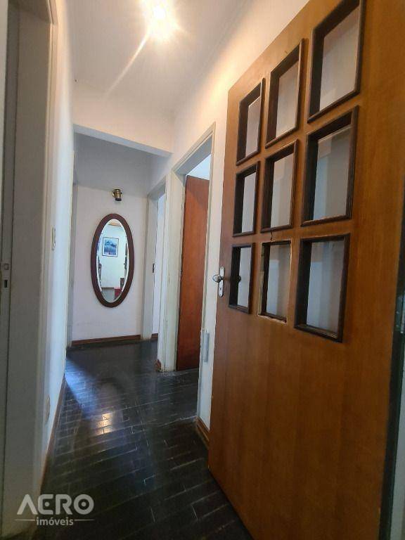 Apartamento à venda com 3 quartos, 107m² - Foto 7