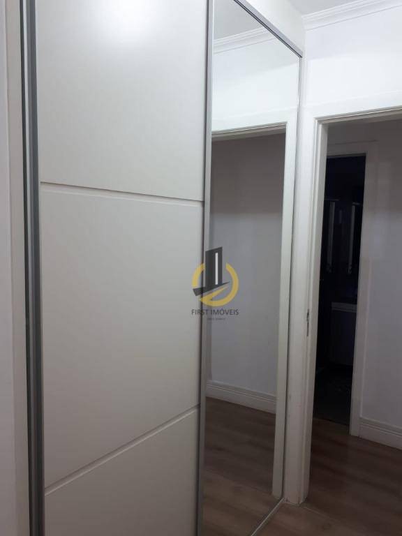 Apartamento à venda com 3 quartos, 137m² - Foto 32