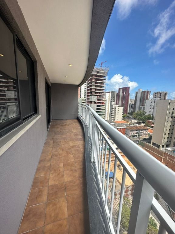 Apartamento à venda com 3 quartos, 117m² - Foto 13