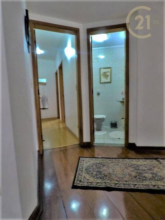 Apartamento à venda com 3 quartos, 124m² - Foto 9