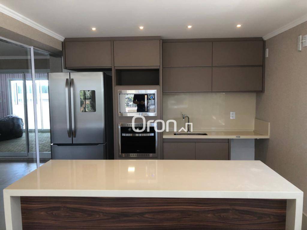 Apartamento à venda com 3 quartos, 130m² - Foto 2