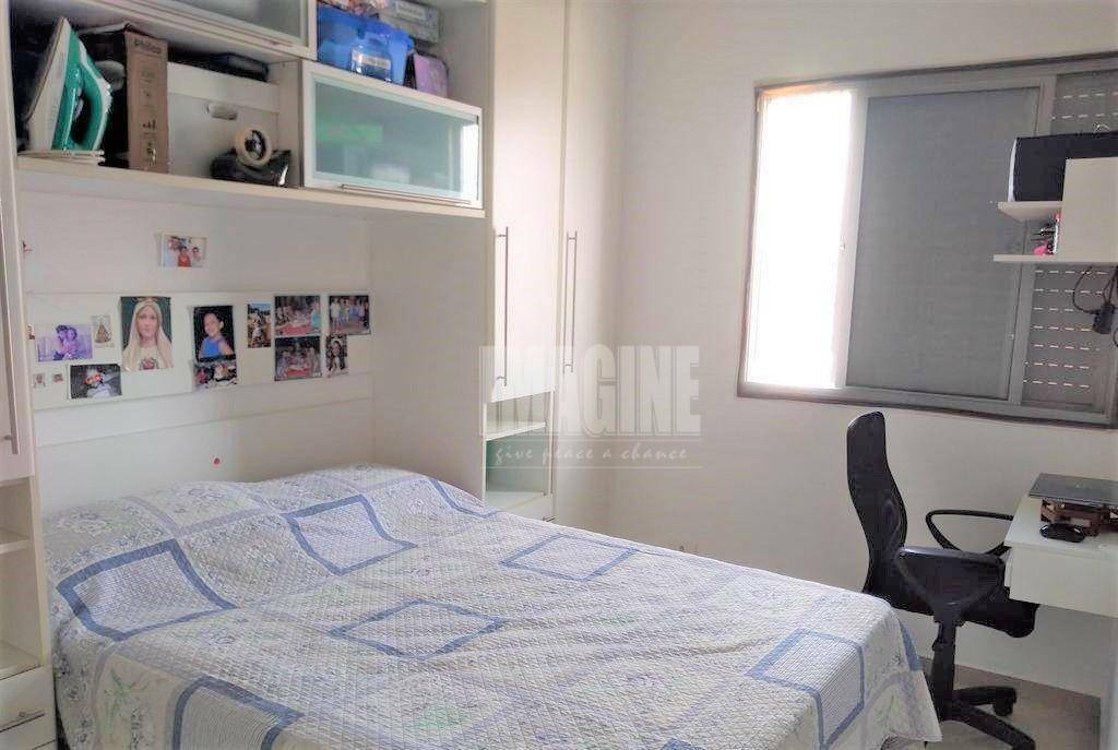 Apartamento à venda com 2 quartos, 62m² - Foto 9