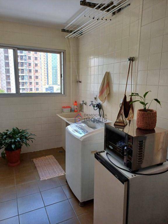 Apartamento à venda com 2 quartos, 133m² - Foto 11