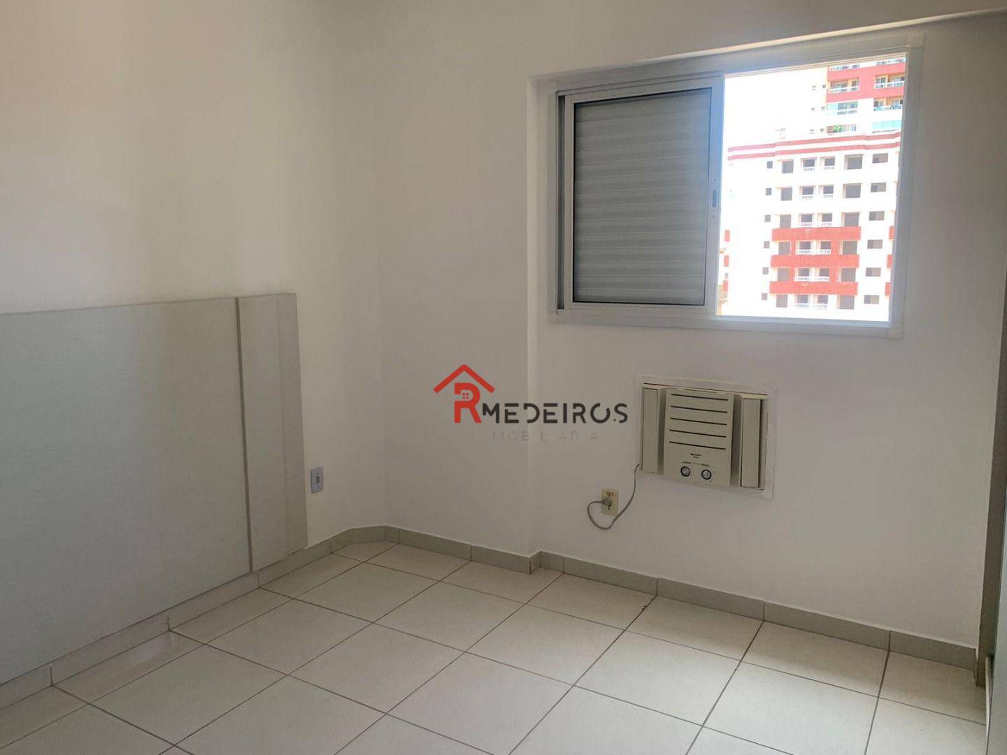 Apartamento à venda com 2 quartos, 75m² - Foto 13