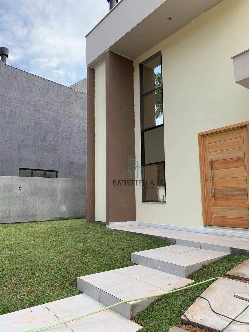 Casa à venda com 3 quartos, 178m² - Foto 4