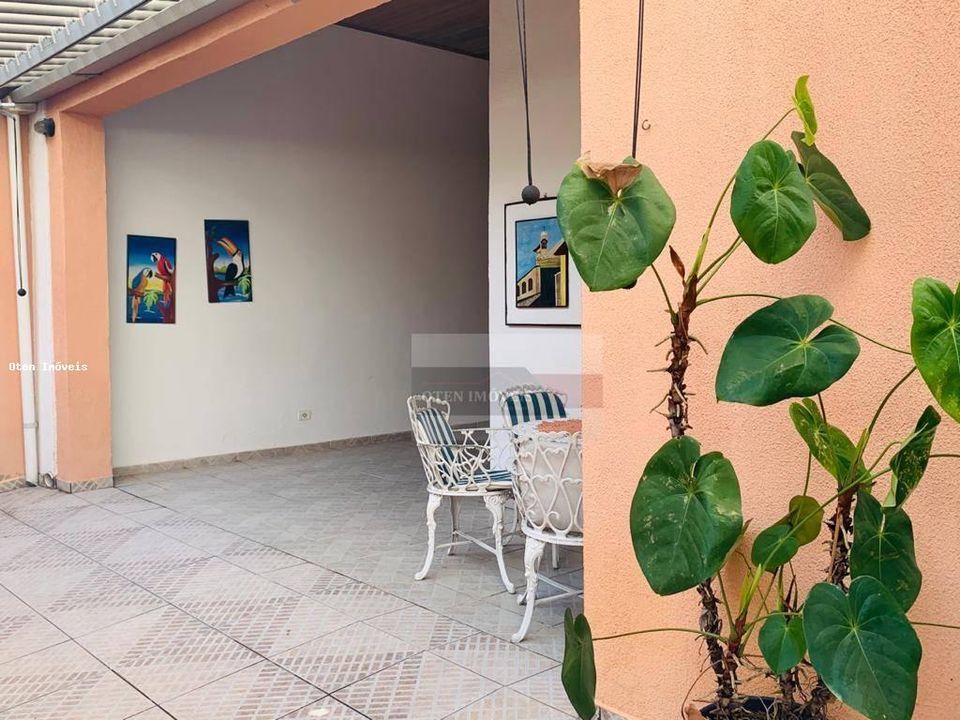 Casa à venda com 3 quartos, 184m² - Foto 5