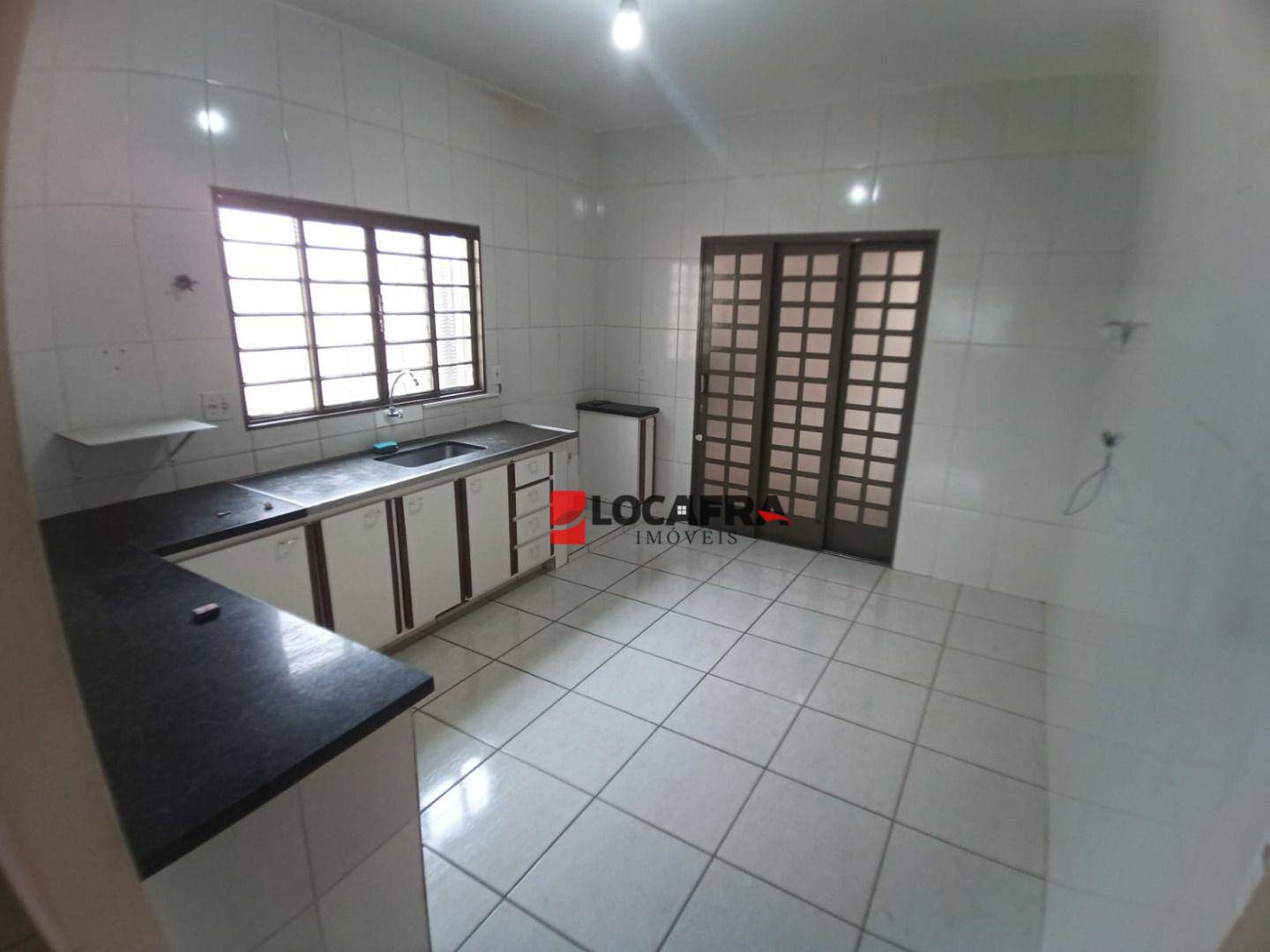 Casa à venda com 3 quartos, 260m² - Foto 8